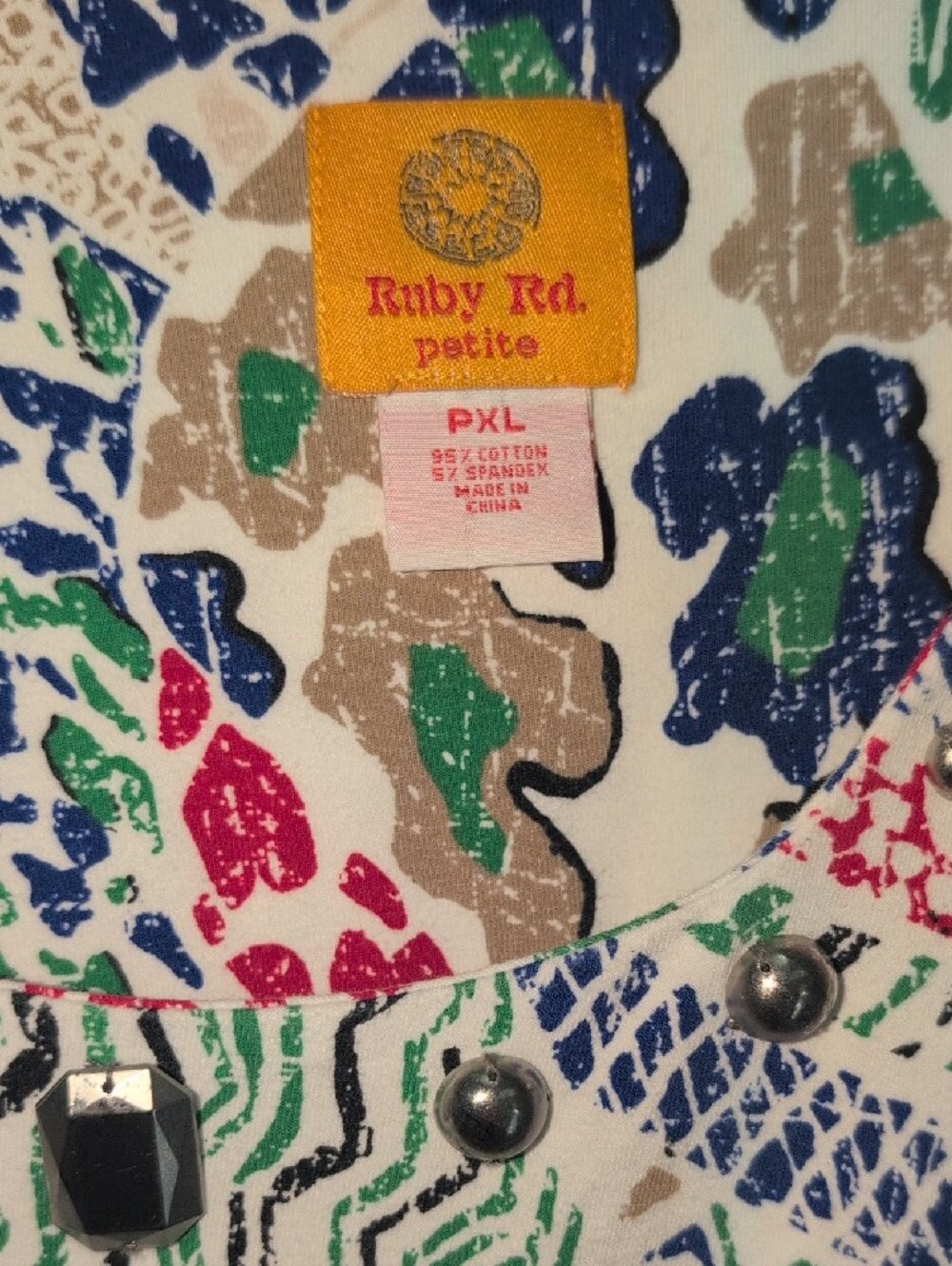 Ruby Rd. Multicolor Abstract Patchwork Long Sleeve Tee - Picture 2 of 5